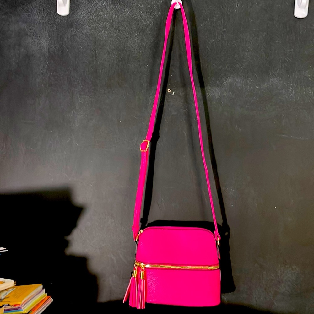 Hot Pink Deluxity Purse NWT